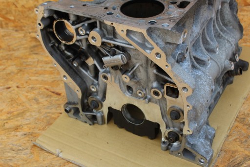 Блок двигателя BMW N47D20C 2.0d e90 e92 e93 320d 781113801 в сборе