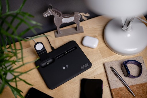 Индуктивное зарядное устройство Newell induOne для Apple 4 в 1