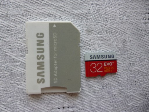 Карта памяти SD microSD Samsung EVO 32 ГБ + адаптер
