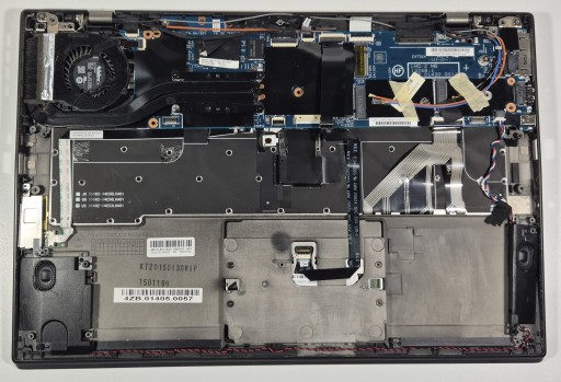 Корпус ноутбука Lenovo ThinkPad X1 Carbon 3rd поврежден