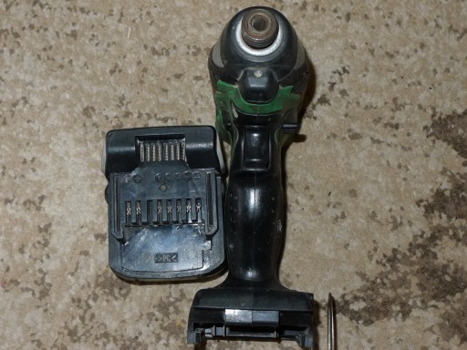 HITACHI WH 14DBDL + аккумулятор