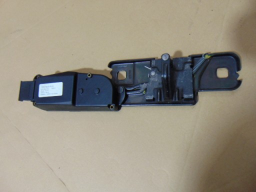 ЗАМОК ЗАКРЫТИЯ ЗАДНЕЙ КРЫШКИ AUDI SKODA 4F9827383E