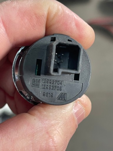 КНОПКА СТАРТ-СТОП OPEL ASTRA H 12992704