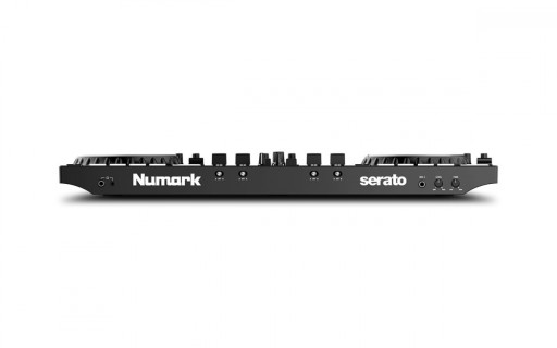 Цифровой контроллер Numark NS4FX