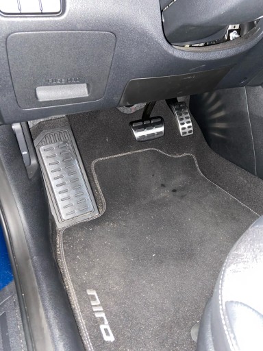 Хромированные накладки на педали Kia Ceed 2006 - 2012 гг.