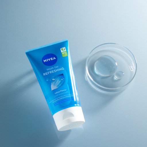 NIVEA Освежающий гель для умывания для нормальной комбинированной кожи 150мл