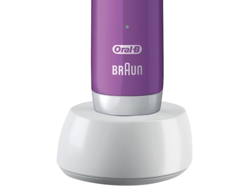 НАБОР Электрической зубной щетки для детей ORAL-B