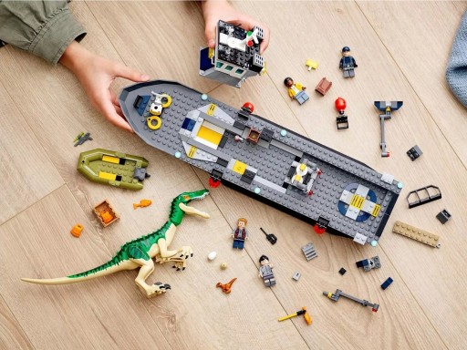LEGO JURASSIC WORLD 76942 БАРИОНИКС И ПОБЕГ