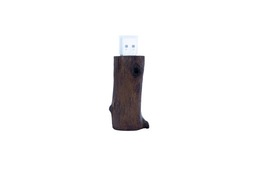Pendrive 32 GB 3.0 + drewniane pudełko + grawer