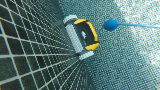 Робот для чистки бассейна Dolphin E20