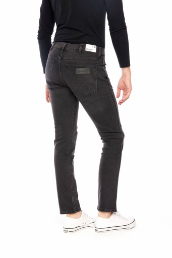WRANGLER LARSTON ЧЕРНЫЕ ТОНЫ W18SKL94S 38/34