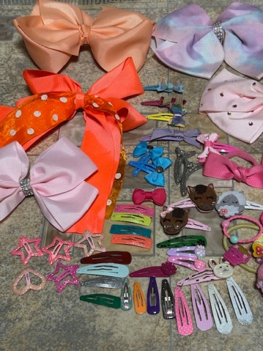 БОЛЬШИЕ ЛАНТЫ, РЕЗИНОВЫЕ КРАЙКИ, АКСЕССУАРЫ CLAIRE'S PRIMARK 54 ШТ.
