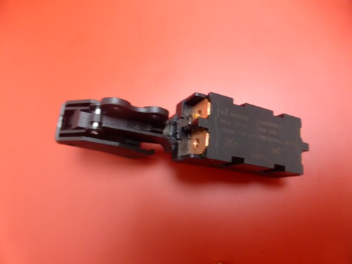 НОВЫЙ ПЕРЕКЛЮЧАТЕЛЬ ДЛЯ ЦИРКУЛЯРНОЙ ПИЛЫ AEG KS66-2 TYP2