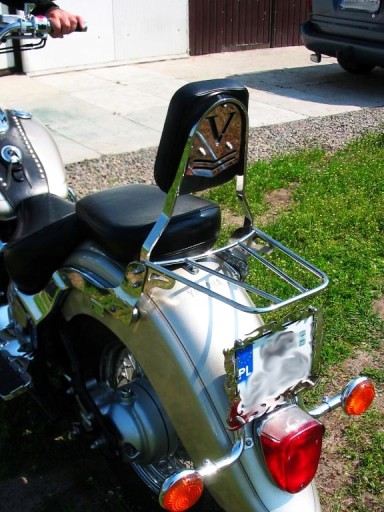 Спинка пассажирского сиденья, опорный рычаг YAMAHA XVS 650 DRAG STAR