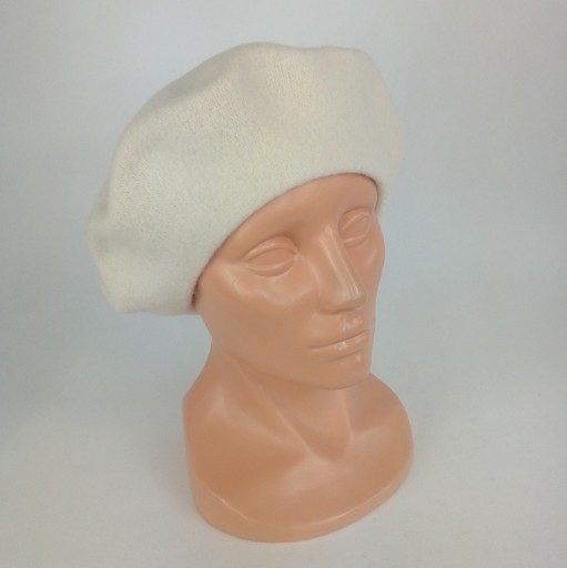 88 BERET FEZKO kremowy rozm. 10,5'' mały