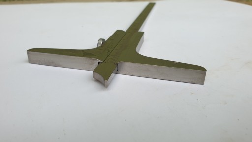 Магический виновник измеритель глубины 160/0,1 Vis