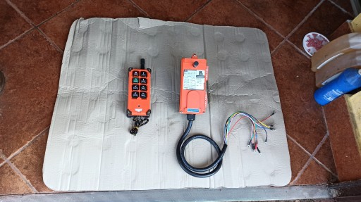 ЛЕБЕДКА С РАДИОУПРАВЛЕНИЕМ LKT 81 80 120 ДИСТАНЦИОННАЯ