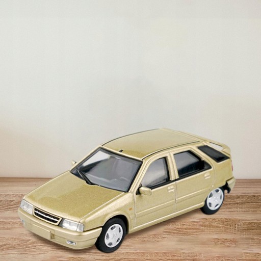 Литая коллекционная модель автомобиля 1/64