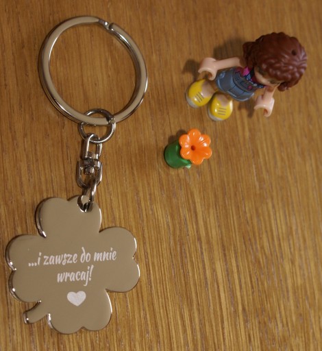 Брелок в виде клевера MOTHER'S DAY, гравировка