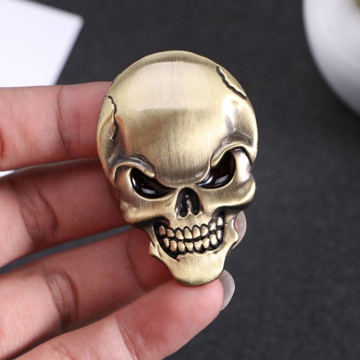 EMBLEMAT 3D NAKLEJKA NA SAMOCHÓD W KSZTAŁCIE CZASZKI BRONZOWY