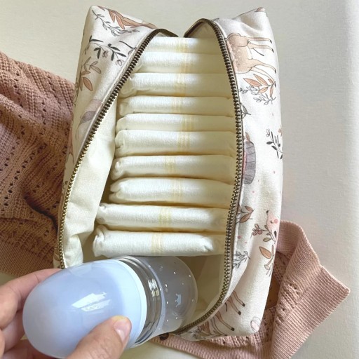 Вместительная косметичка M Baby Grey ColorStories Happy Goose Olive