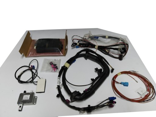 ОРИГИНАЛЬНОЕ УСТРОЙСТВО NAVIBOX MERCEDES-BENZ E W212
