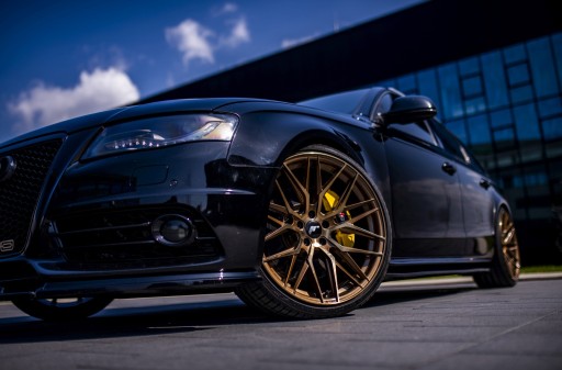 Колеса JR JR28 18x8,5 ET40 5x112 Hyper Black