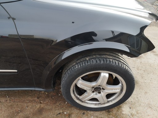MERCEDES ML W164 КРЫЛО ПЕРЕДНЕЕ ПРАВОЕ AMG 197 ИГЛА