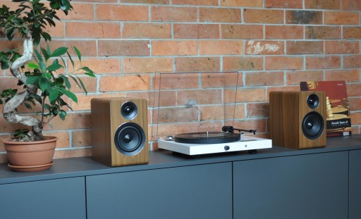 PRO-JECT JUKE BOX E + BT + ACOUSTIC ENERGY AE100