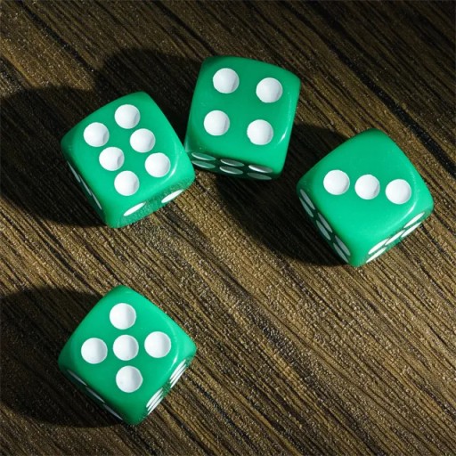 Набор из 10 K6 RPG Cubes Green Six -Wing Bone 1,1 см