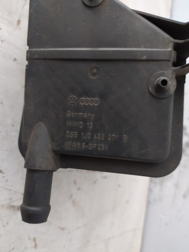 БАЧОК СИЛОВОЙ ЖИДКОСТИ + ШЛАНГ VW GOLF IV BORA 1J0422371B