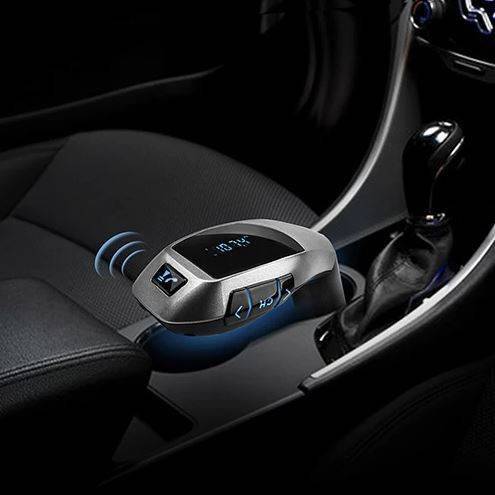 Bluetooth Transmiter FM z wyświetlaczem LED + USB