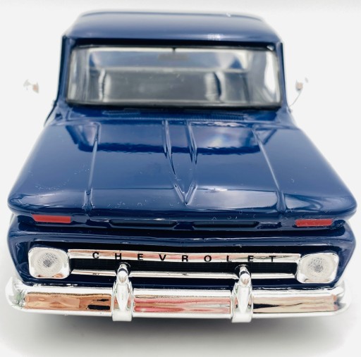 Chevy C10 Fleetside Pickup 1966 1:24 Motormax 73355 темно-синий