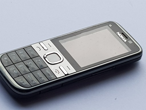 Nokia C5-00 без блокировки салона Polska гарантирует оригинал