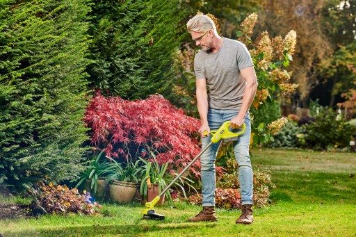 RYOBI БРИММЕРЫ 23 см АККУМУЛЯТОРНЫЕ БРИММЕРЫ 18 В ЩЕТОЧНАЯ КОСИЛКА RY18LT23A