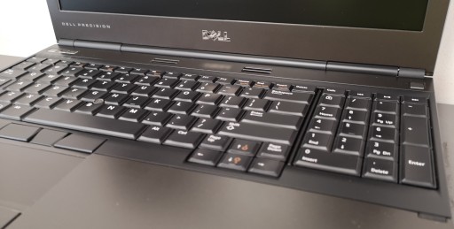 Dell Precision M4600 8GB/240SSD NVIDIA Q1000M TN