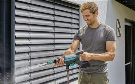 Аккумуляторная стиральная машина Gardena AquaClean 24/18 В P4A