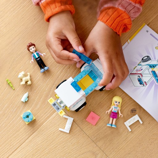 LEGO FRIENDS 41694 КЛИНИКА ДЛЯ ЖИВОТНЫХ скорая помощь