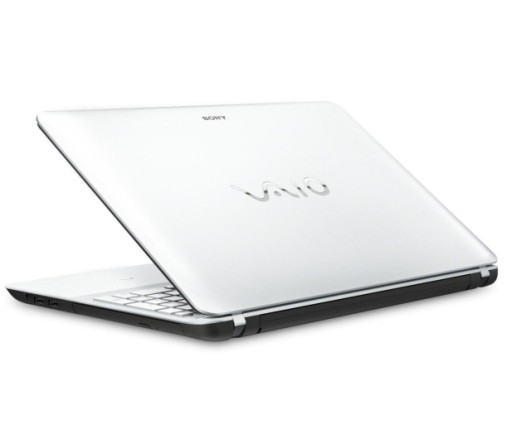 Sony Vaio Fit E 2117U 8GB GT740 256SSD DVD Biały