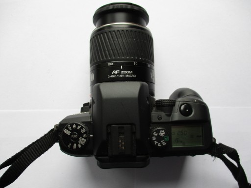 Minolta Dynax 60 + AF Zoom 28–100 мм 1:3,5–5,6 D