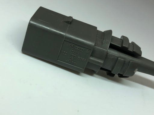 Датчик наружной температуры 8Z0820535A AUDI E TRON 4KE VW SKODA
