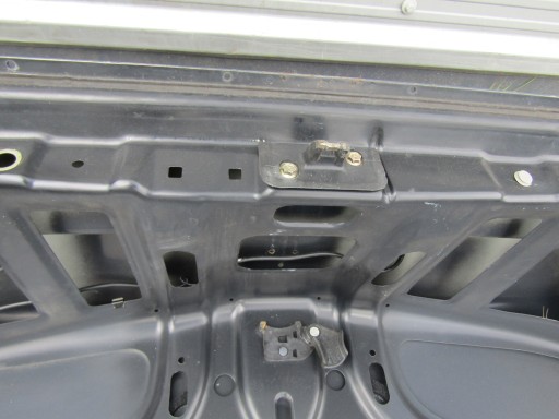 2 ЗАДНЯЯ ДВЕРЬ СЕДАНА MERCEDES W124 85-93