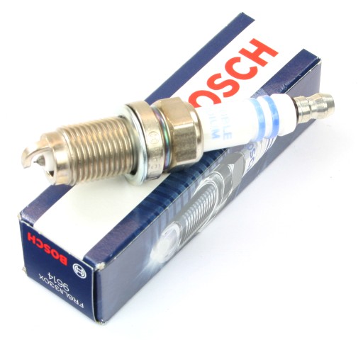 4x СВЕЧА ЗАЖИГАНИЯ BOSCH 0242240675 FR6LII330X