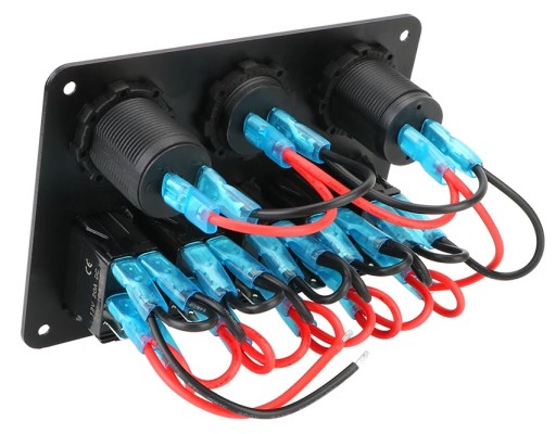 ПАНЕЛЬ ПЕРЕКЛЮЧАТЕЛЕЙ 5x ВЫКЛЮЧАТЕЛЬ ПОДСВЕТКИ ВОЛЬТМЕТР 2x USB 3.1A АЛЮМИНИЙ