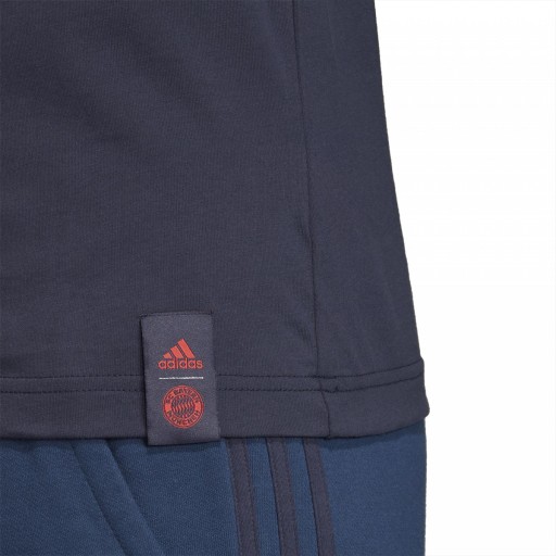 Футболка с графическим принтом adidas Bayern Мюнхен Street DX9230 - L