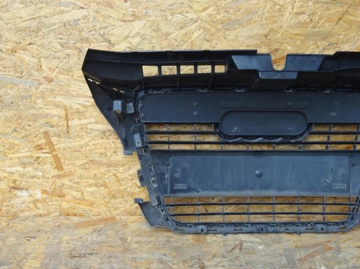 AUDI A3 8P LIFT 08-12 РЕШЕТКА ПЕРЕДНЯЯ РЕШЕТКА 8P0853651M 8P0853037