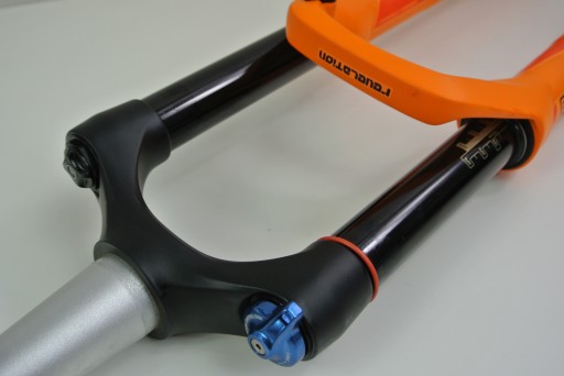 АМОРТИЗАТОР ROCK SHOX REVELATION RC3 29 ДЮЙМОВ 140 ММ