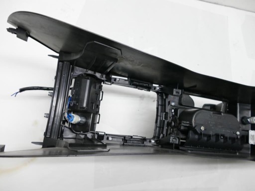 MAZDA 6 GH TUNEL ŚRODKOWY PODŁOKIETNIK AUX KPL