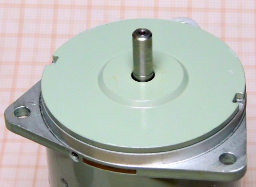 Шаговый двигатель 27В 280 шагов DSZ-0.04A CCCP НЕ ИСПОЛЬЗУЕТСЯ [R3]A