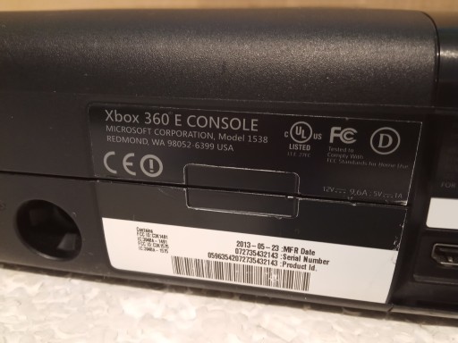 Консоль Microsoft Xbox 360 E